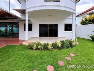Haus zum Kauf mit 4 Zimmer in Bang Lamung, Chonburi