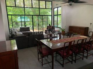 Casa en venta de 4 habitaciones en Bang Saray, Pattaya