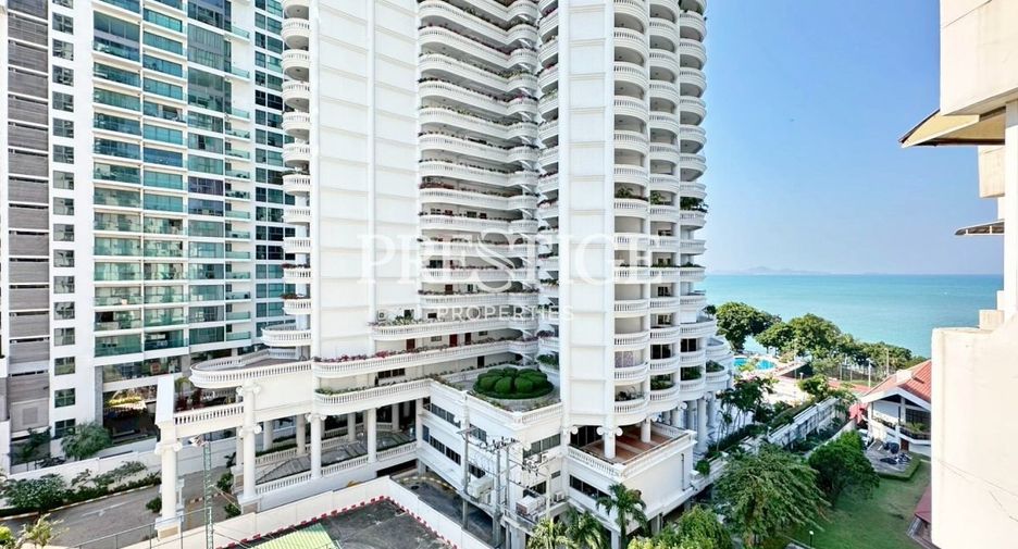 For rent 3 bedrooms condo in Bang Lamung, Chonburi
