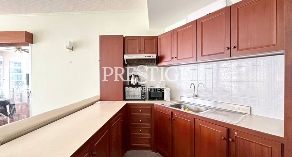 For rent 3 bedrooms condo in Bang Lamung, Chonburi