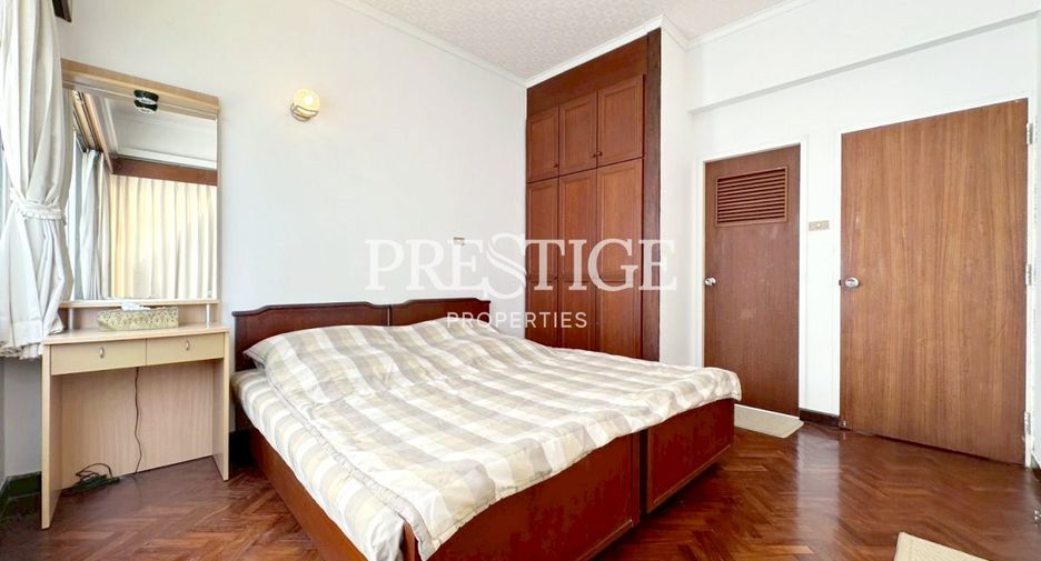 For rent 3 bedrooms condo in Bang Lamung, Chonburi