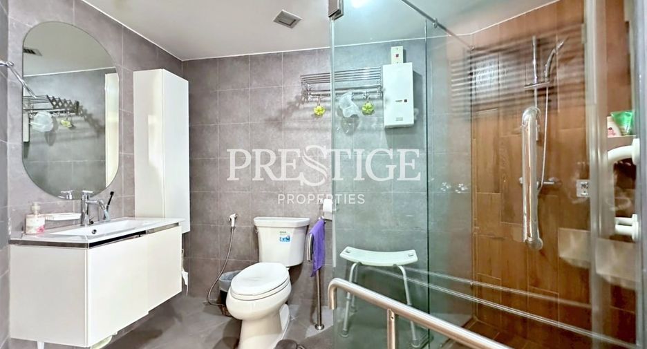 For rent 3 bedrooms condo in Bang Lamung, Chonburi