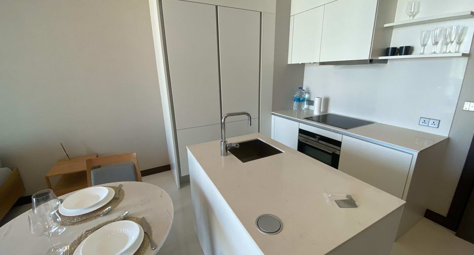 For rent 2 bedrooms condo in Khlong Toei, Bangkok