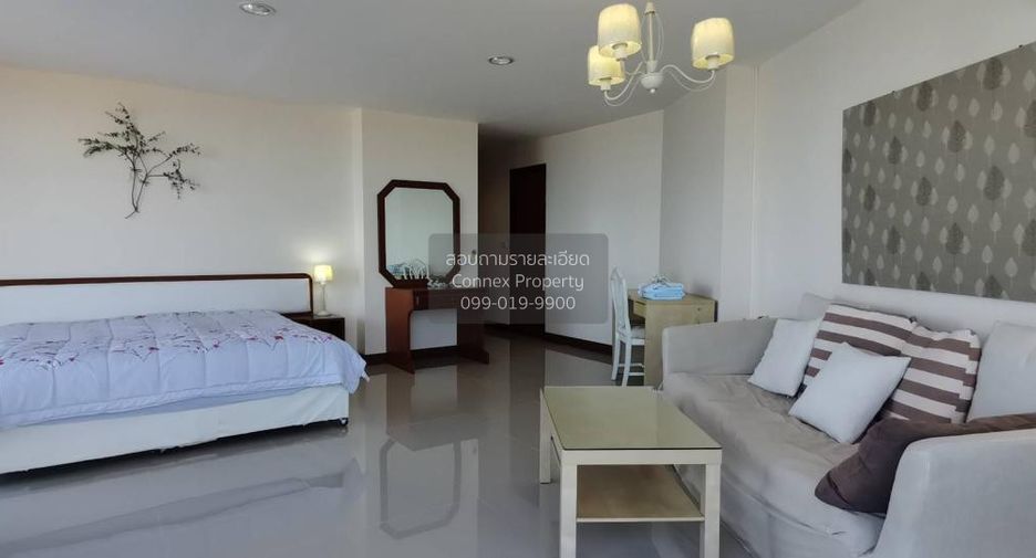 For rent 3 bedrooms condo in Si Racha, Chonburi