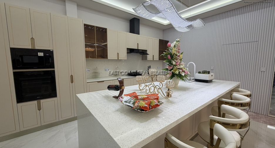 À vendre 4 chambres maison à East Pattaya, Pattaya