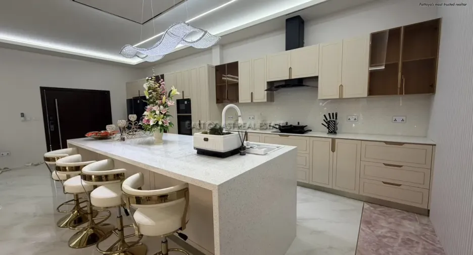 ขาย 4 ห้องนอน บ้านเดี่ยว ใน บางละมุง, ชลบุรี