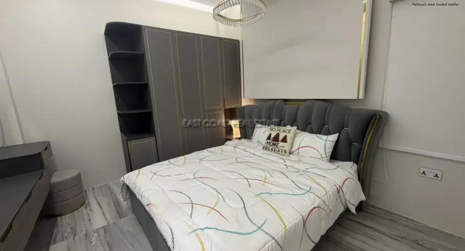 For sale 4 bedrooms house in Bang Lamung, Chonburi