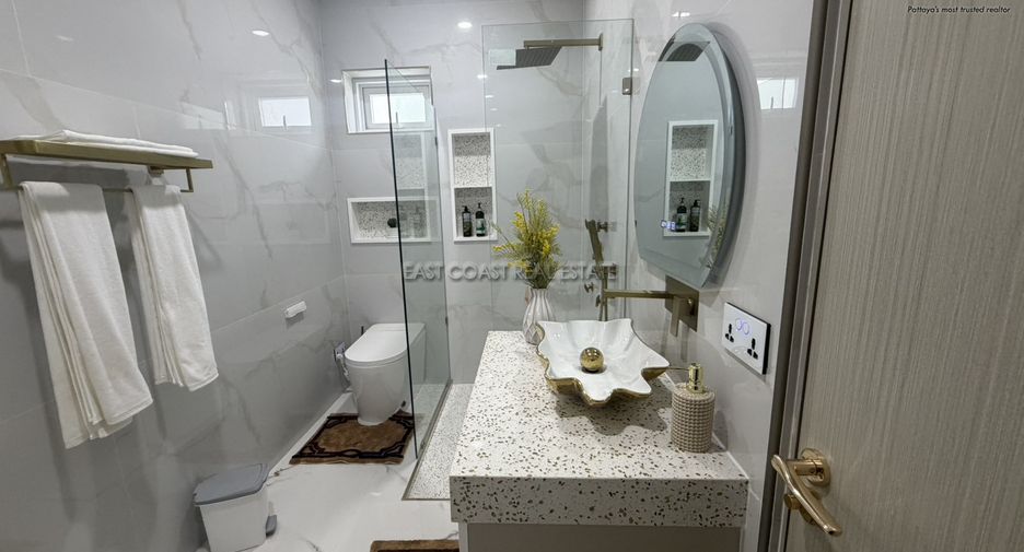 Casa en venta de 4 habitaciones en Bang Lamung, Chonburi
