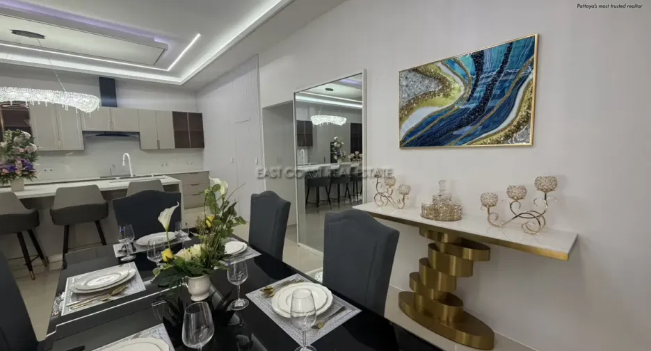 For sale 4 bedrooms house in Bang Lamung, Chonburi