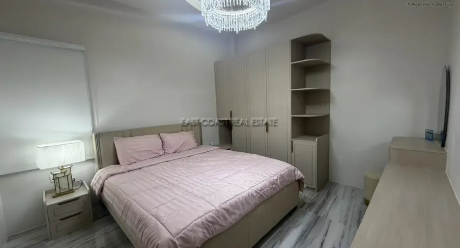 For sale 4 bedrooms house in Bang Lamung, Chonburi