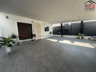 For sale 4 bedrooms house in Bang Lamung, Chonburi