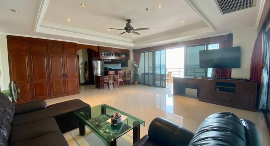 For sale 2 bedrooms condo in Pratumnak, Pattaya