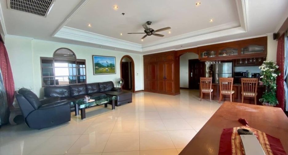 For sale 2 bedrooms condo in Pratumnak, Pattaya