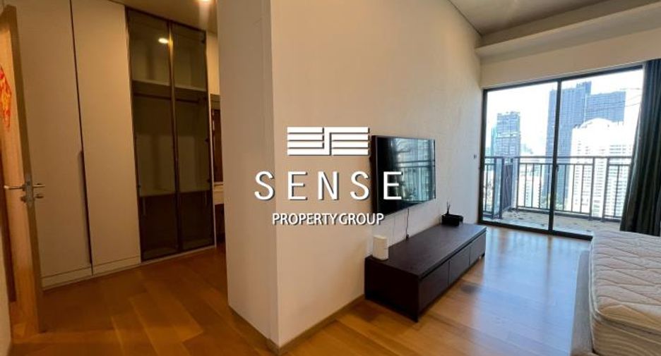 For rent 3 bedrooms condo in Watthana, Bangkok