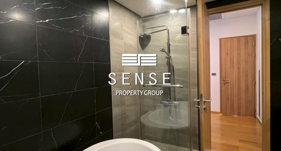 For rent 3 bedrooms condo in Watthana, Bangkok