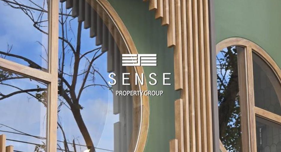 For sale and for rent 5 bedrooms townhouse in Watthana, Bangkok