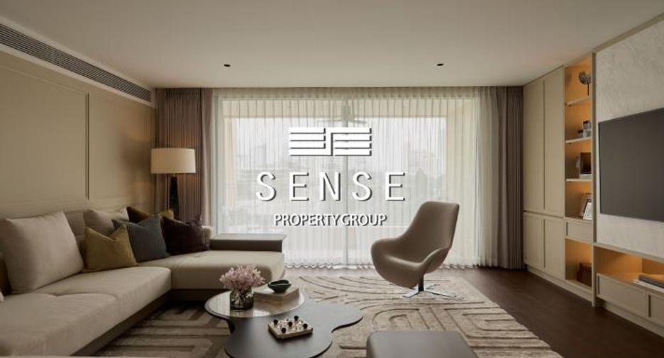 For sale 3 bedrooms condo in Watthana, Bangkok