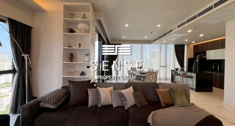 For rent 3 bedrooms condo in Watthana, Bangkok