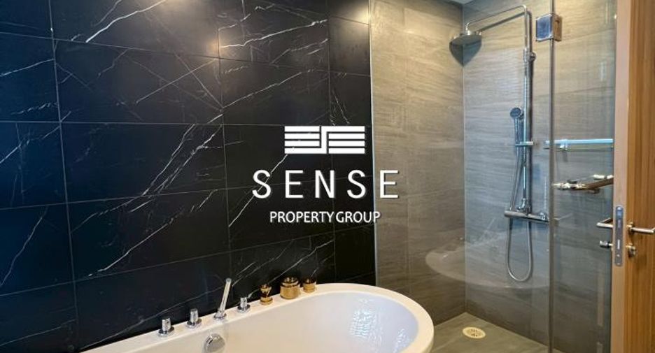 For rent 3 bedrooms condo in Watthana, Bangkok