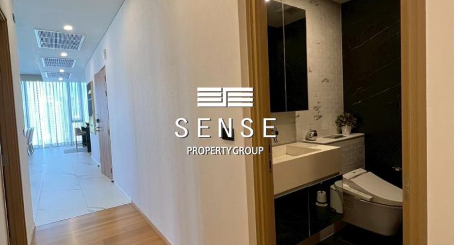 For rent 3 bedrooms condo in Watthana, Bangkok