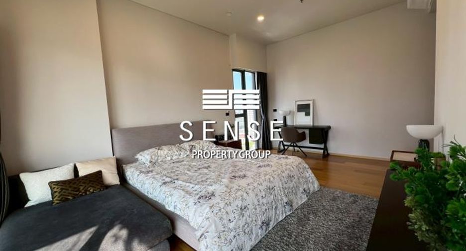 For rent 3 bedrooms condo in Watthana, Bangkok