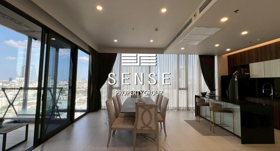 For rent 3 bedrooms condo in Watthana, Bangkok