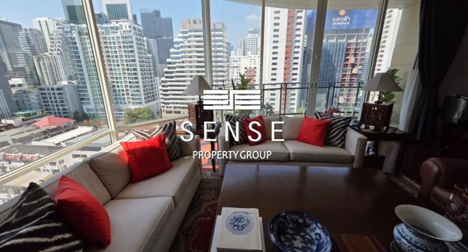 For sale 3 bedrooms condo in Watthana, Bangkok