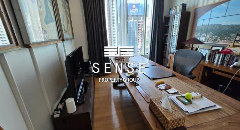 For sale 3 bedrooms condo in Watthana, Bangkok