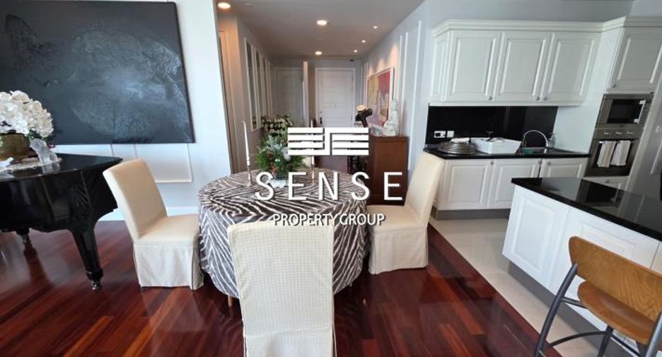 For sale 3 bedrooms condo in Watthana, Bangkok