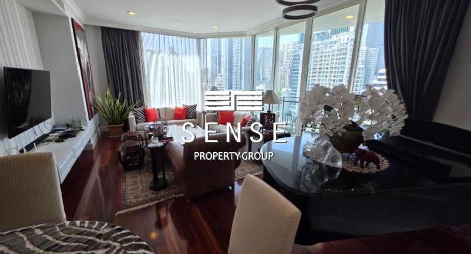 For sale 3 bedrooms condo in Watthana, Bangkok