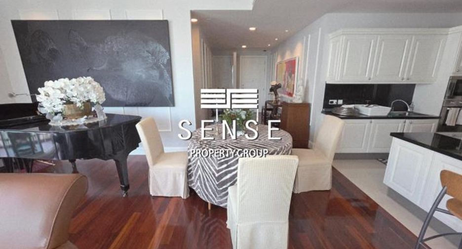 For sale 3 bedrooms condo in Watthana, Bangkok