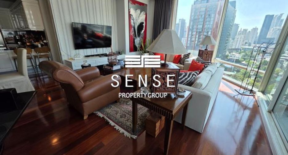 For sale 3 bedrooms condo in Watthana, Bangkok