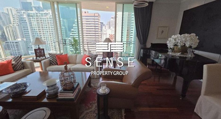 For sale 3 bedrooms condo in Watthana, Bangkok