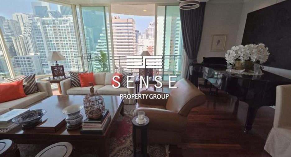 For sale 3 bedrooms condo in Watthana, Bangkok