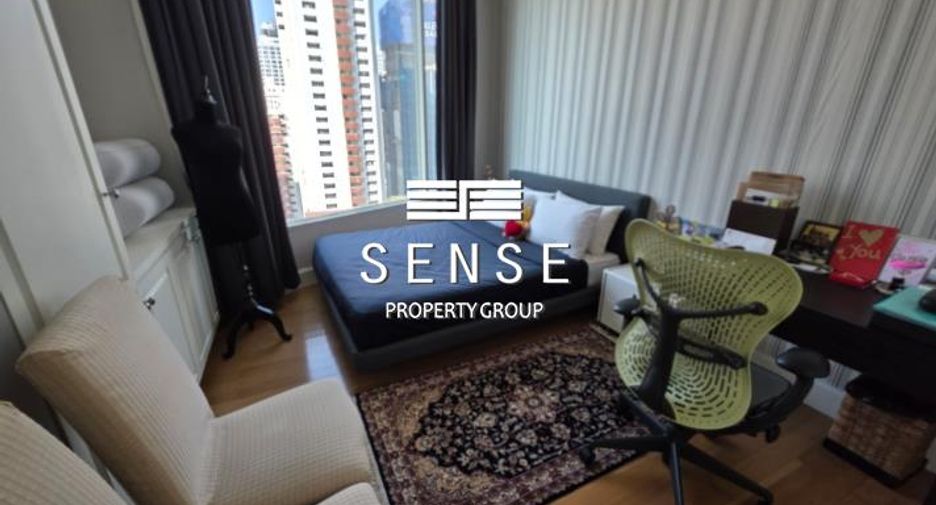 For sale 3 bedrooms condo in Watthana, Bangkok