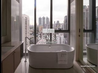 For sale 3 bedrooms condo in Khlong Toei, Bangkok
