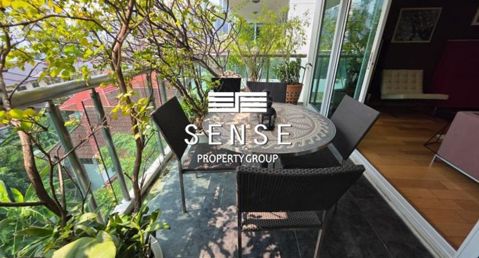 For sale 4 bedrooms condo in Khlong Toei, Bangkok