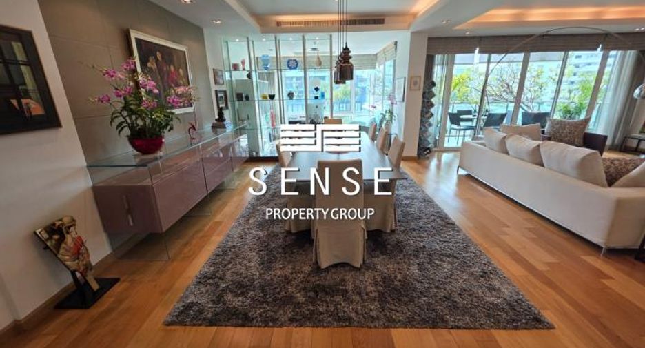 For sale 4 bedrooms condo in Khlong Toei, Bangkok