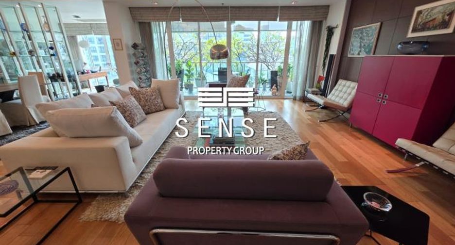 For sale 4 bedrooms condo in Khlong Toei, Bangkok