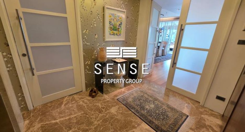 For sale 4 bedrooms condo in Khlong Toei, Bangkok