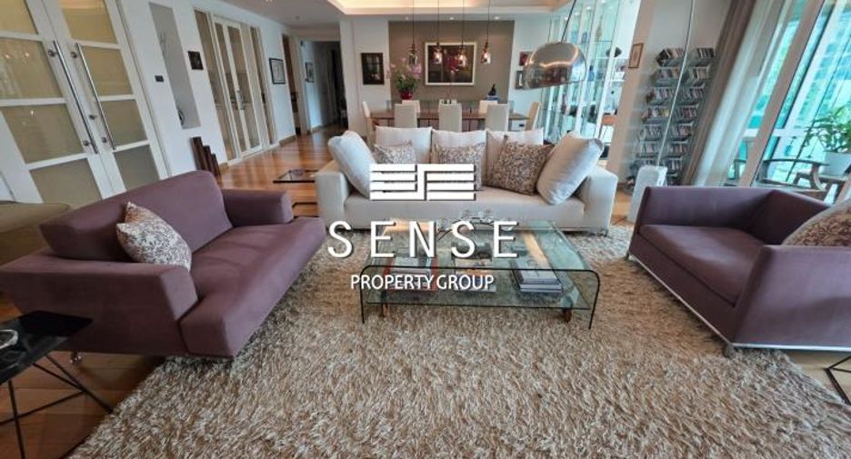 For sale 4 bedrooms condo in Khlong Toei, Bangkok
