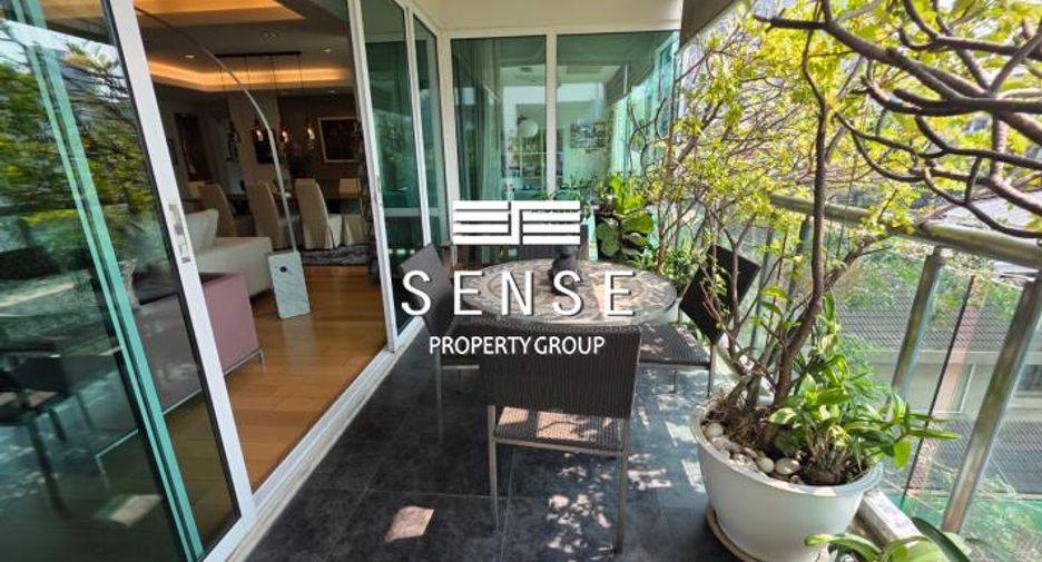 For sale 4 bedrooms condo in Khlong Toei, Bangkok