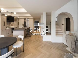 For sale and for rent 3 bedrooms house in Khlong Toei, Bangkok