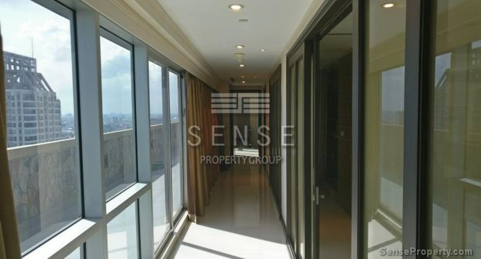 For rent 5 bedrooms condo in Sathon, Bangkok