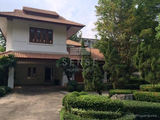Casa en alquiler de 4 habitaciones en Watthana, Bangkok