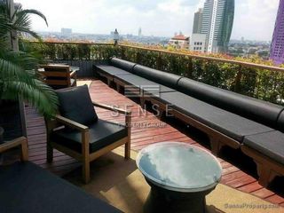 For rent 4 bedrooms condo in Sathon, Bangkok