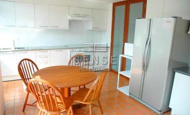 Condo en alquiler de 3 habitaciones en Sathon, Bangkok