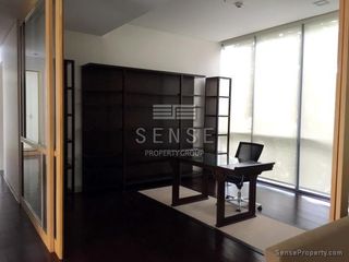 Wohnung zur Miete mit 4 Zimmer in Khlong Toei, Bangkok