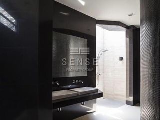 For sale そして for rent 5 ベッドルーム house in Khlong Toei, Bangkok