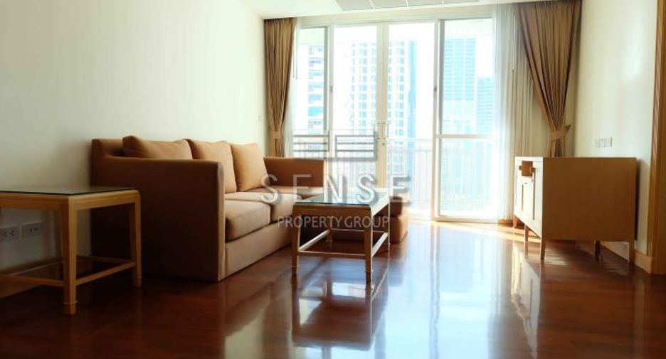 For rent 4 bedrooms condo in Sathon, Bangkok
